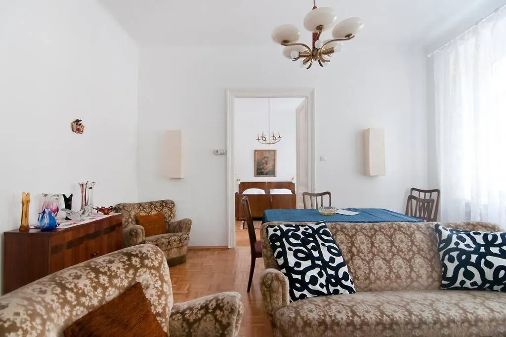 Grand, Central 2Br Apartment Vienna Austria