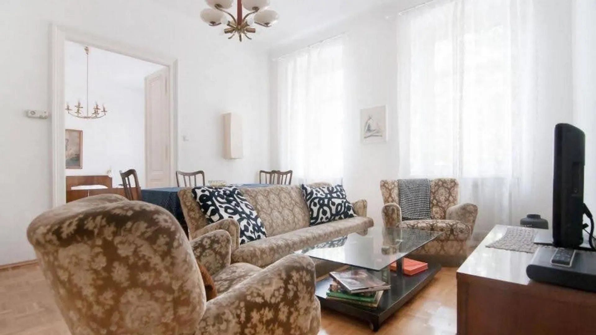 Grand, Central 2Br Apartment contacts