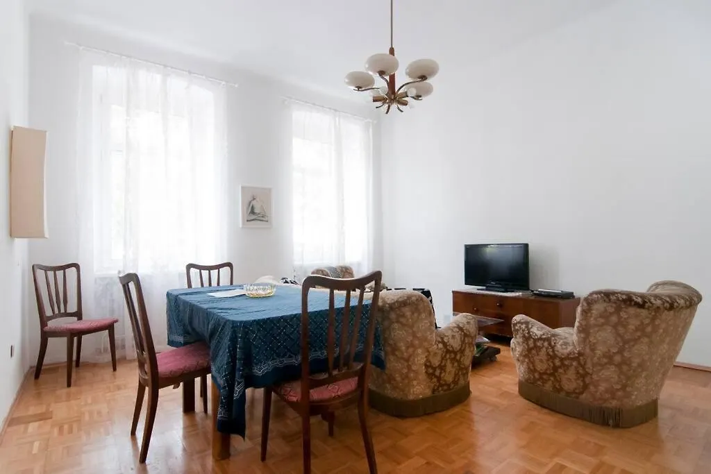 Grand, Central 2Br Apartment Vienna