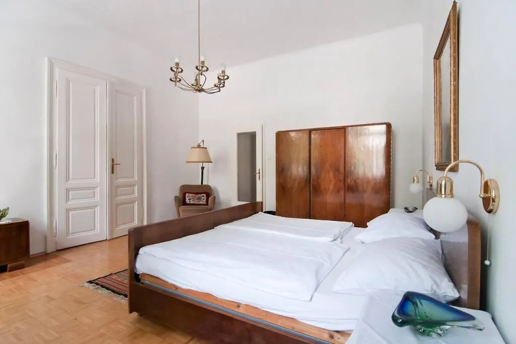 Grand, Central 2Br Apartment Vienna Austria